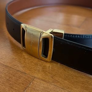 Salvatore Ferragamo Gold Buckle Black/Brown Reversible Leather Belt